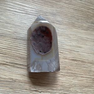 Super sparkly geode tower